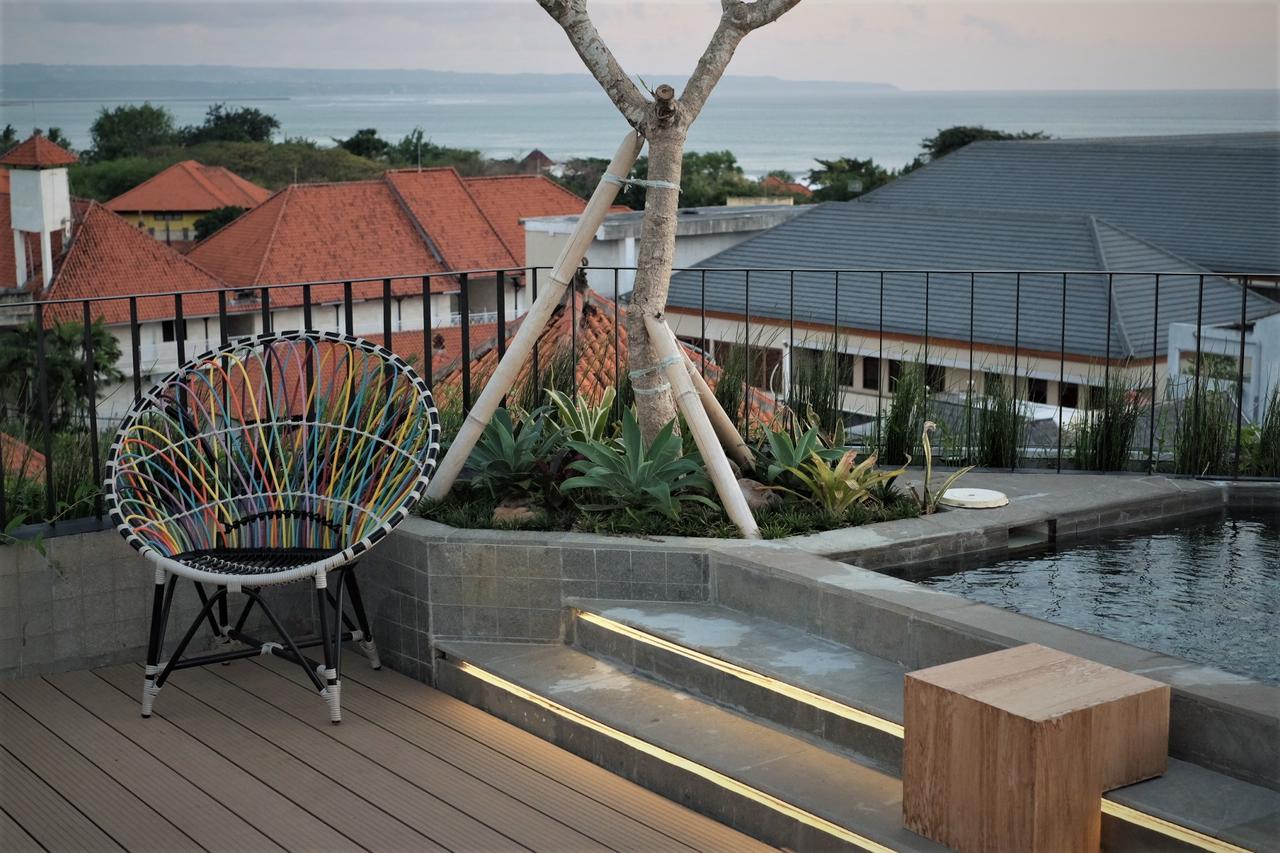 Borough Capsule Hostel Bali Legian Kültér fotó
